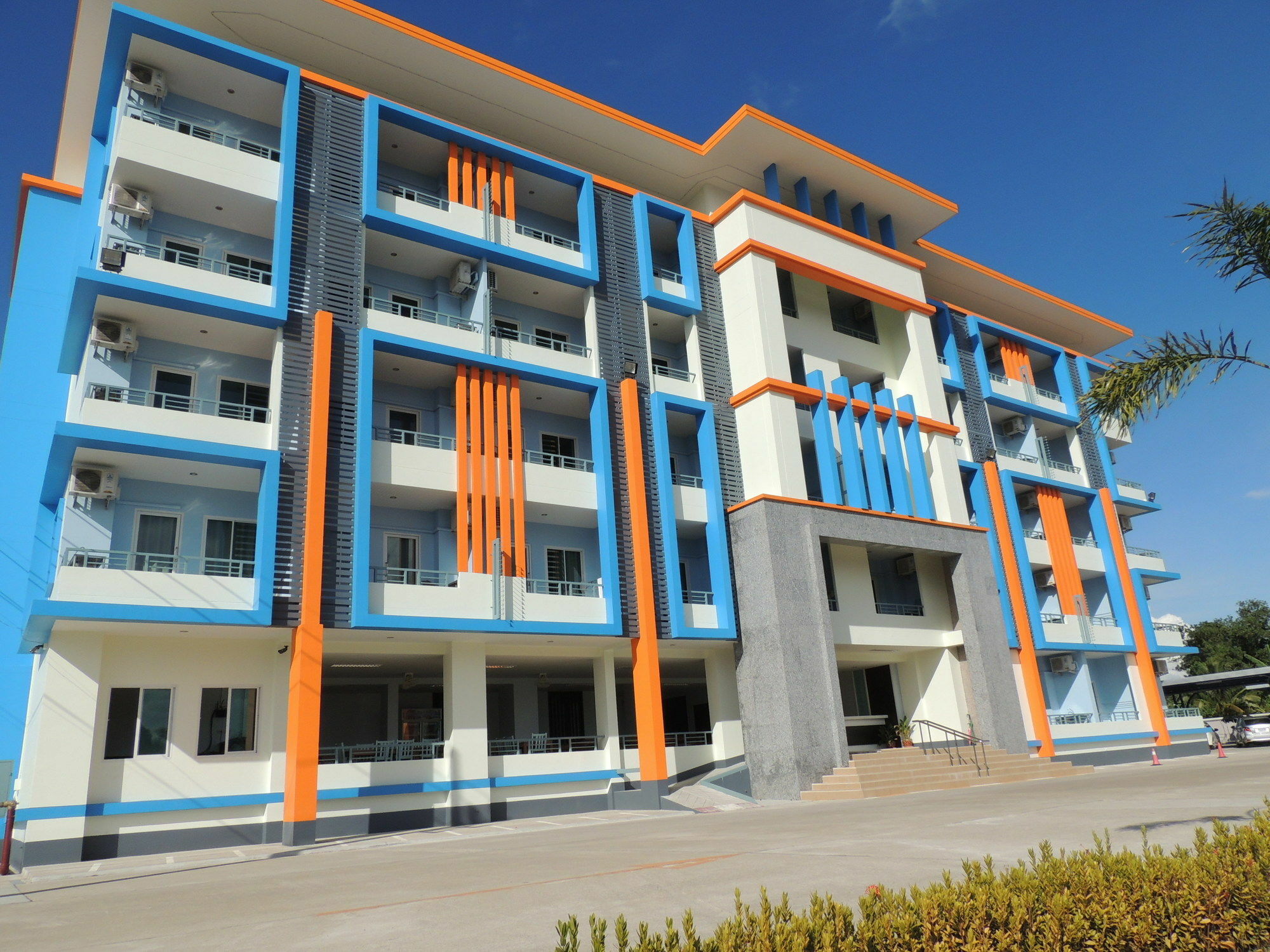 Trang Grand Hotel Exterior foto